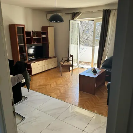 Apartment Yakov Free Public Parking And Balcony Zadar